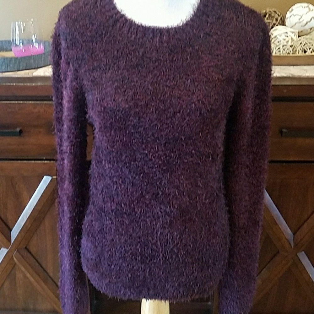 Romeo + Juliet Burgandy Soft Cozy Sweater